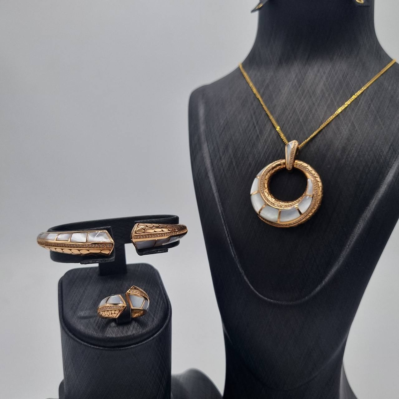 photo_2025-11-09_20-30-25